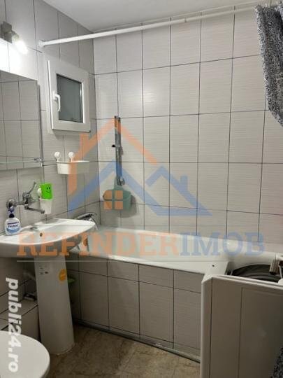 Trafic Greu, Liberty Mall, sector 5, vanzare apartament 3 camere.